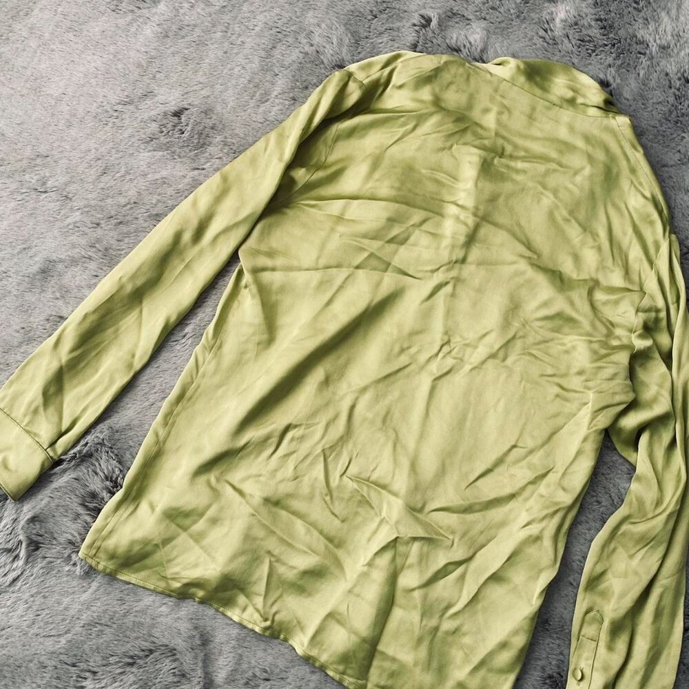 GUCCI Green Tie Front Blouse - Picture 4 of 9